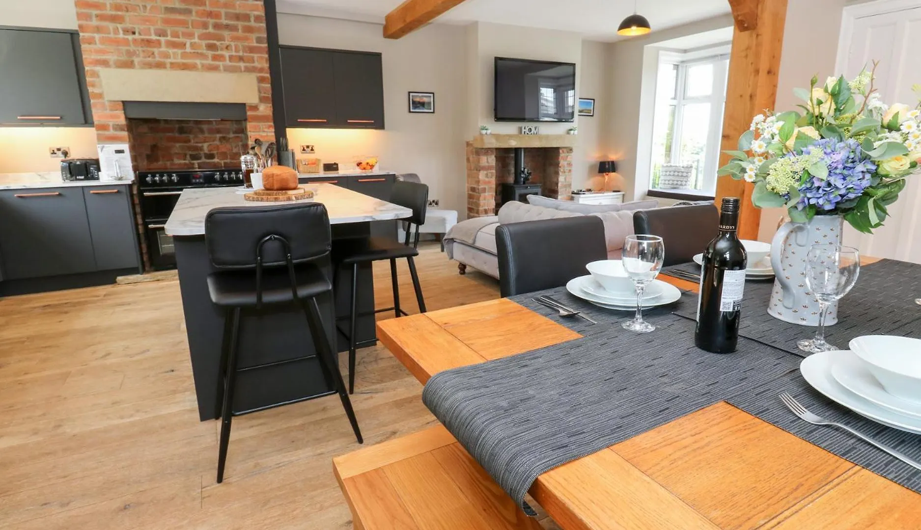 Farnhill View Villa Keighley